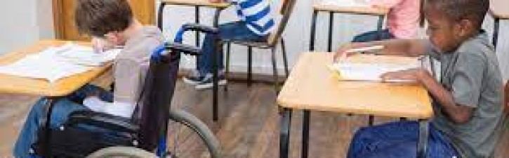 AS MUDANÇAS EM CURSO NA EDUCAÇÃO DE ALUNOS COM DEFICIÊNCIA